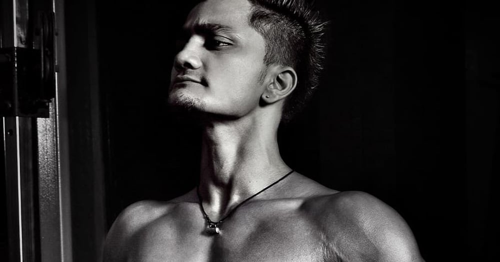 Vain-looking person in gym